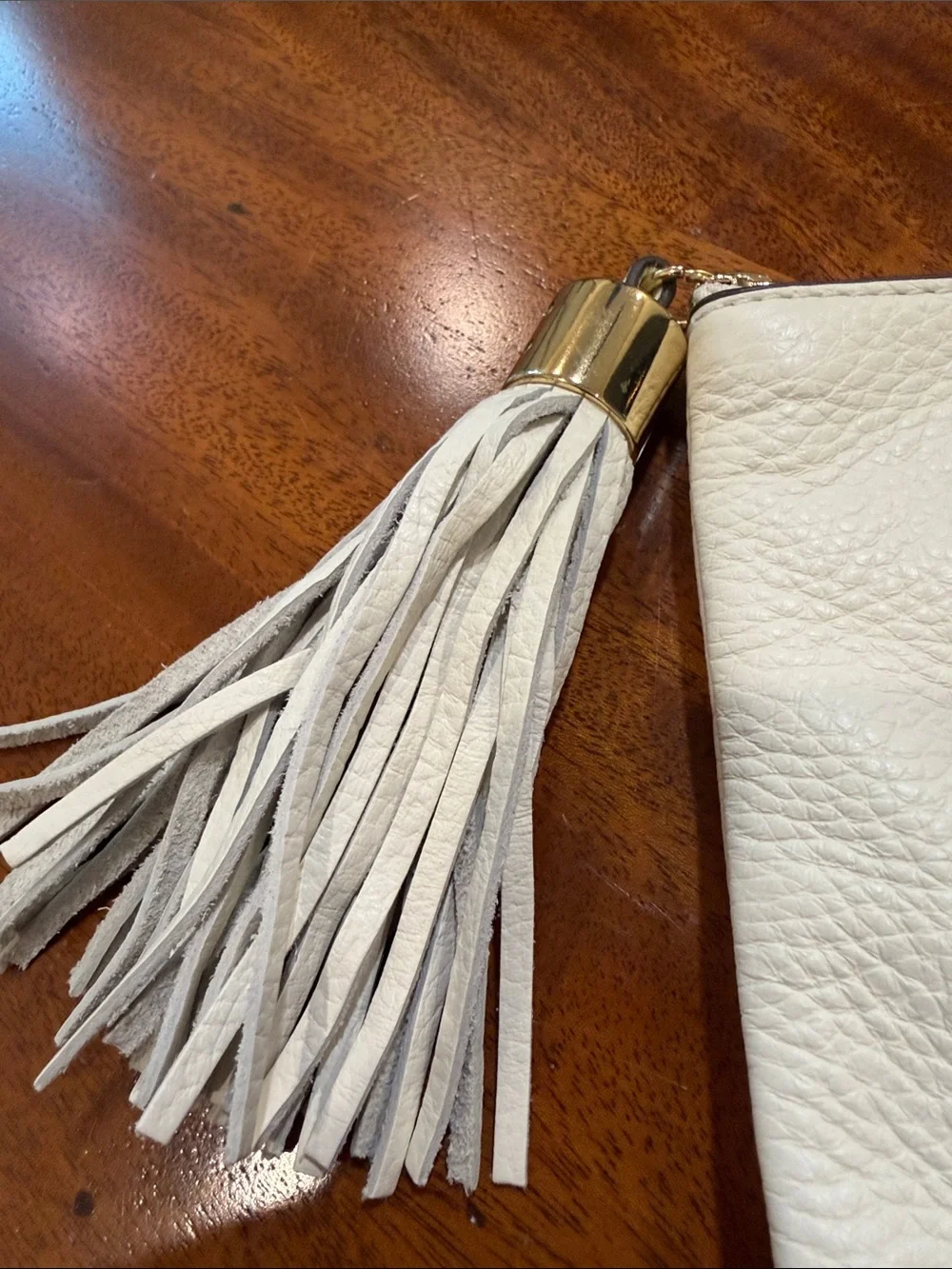 Gill Women's White Leather Tassel Wristlet Clutch